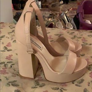 Steve Madden Tan/ Nude Platforms
